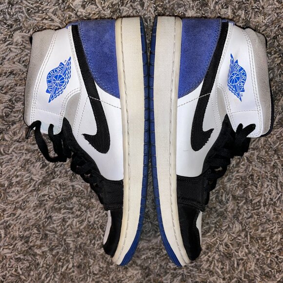 Jordan 1 Mid SE Royal Black Toe men's size 8.5 sneakers - Picture 7 of 10